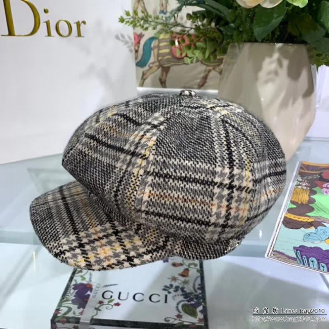 DIOR迪奧 秋冬款 格子羊絨八角帽 LLWJ6302